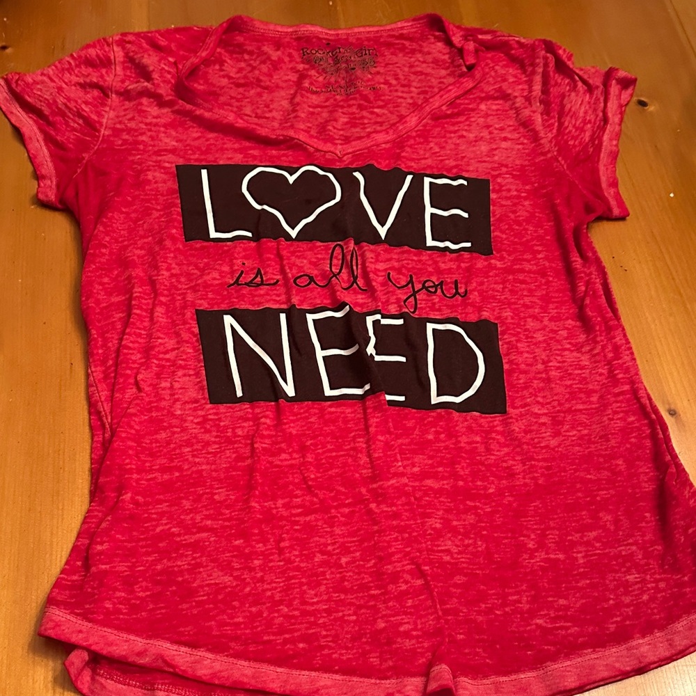 Valentine’s fitted tee duo - Picture 7 of 7